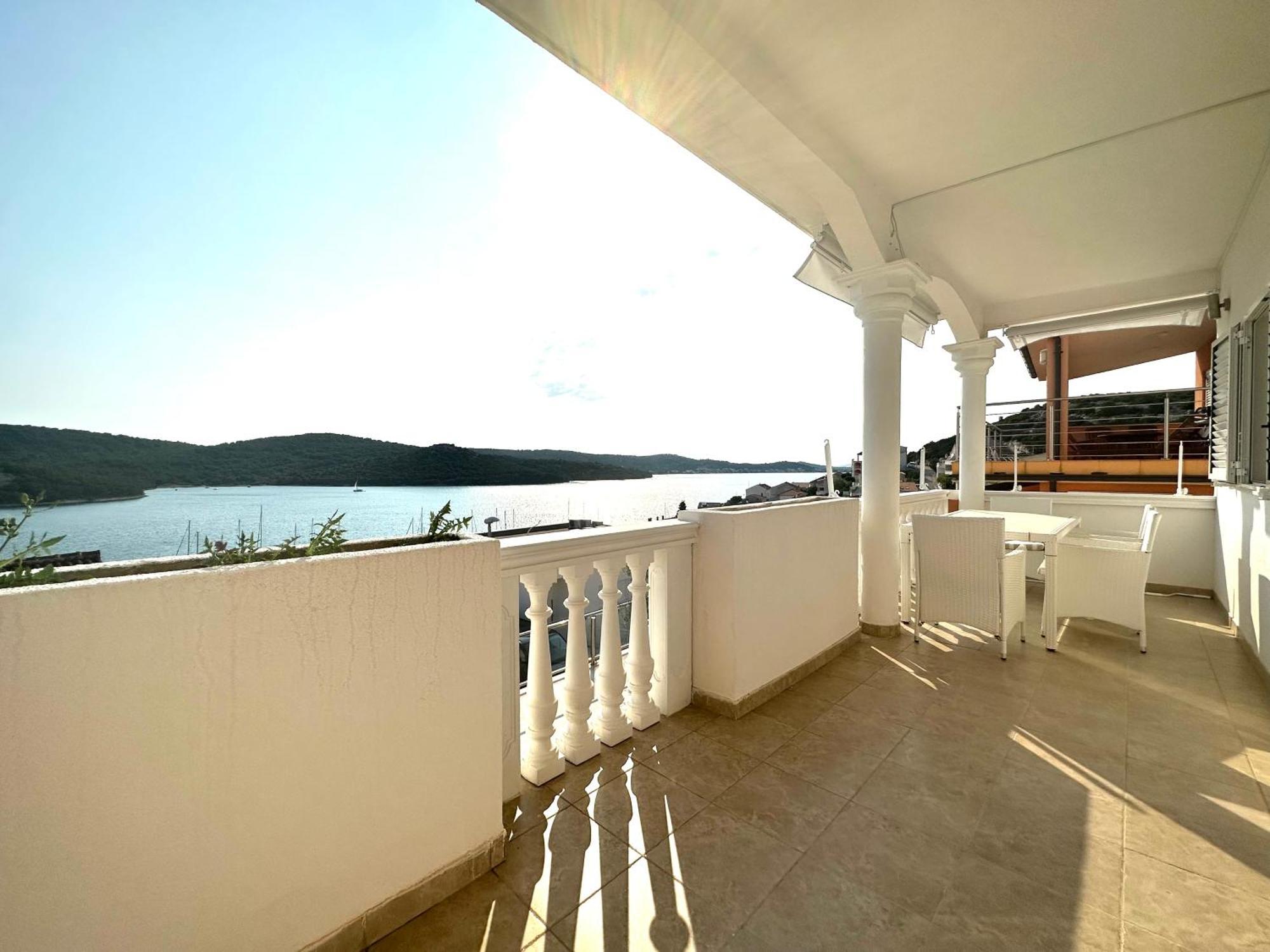 Villa Perla Tisno Exterior foto